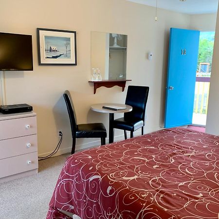 Motel De L'Anse A L'Eau Tadoussac Bagian luar foto